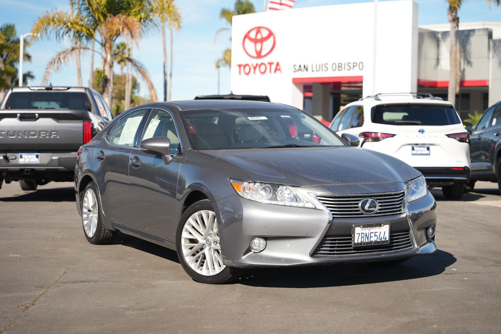 2013 Lexus ES 350's photo