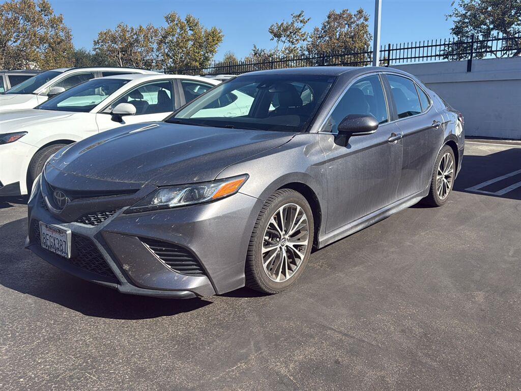 2018 Toyota Camry SE