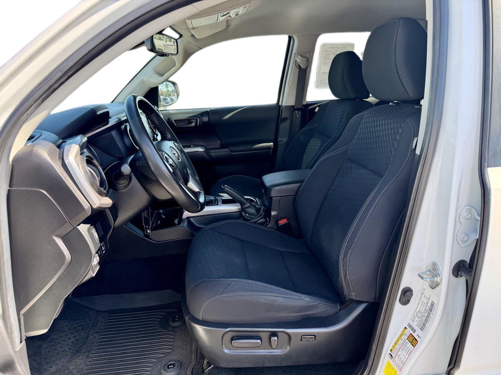 2022 Toyota Tacoma SR5 - Photo 10