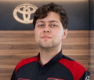 Staff member Jorge Torres from ID_e807755887e6