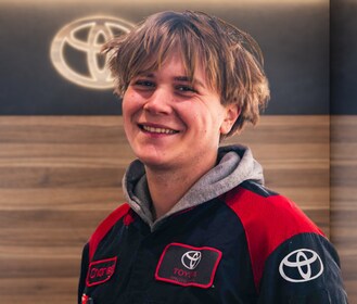 Staff member Charles Cummins  from ID_e807755887e6