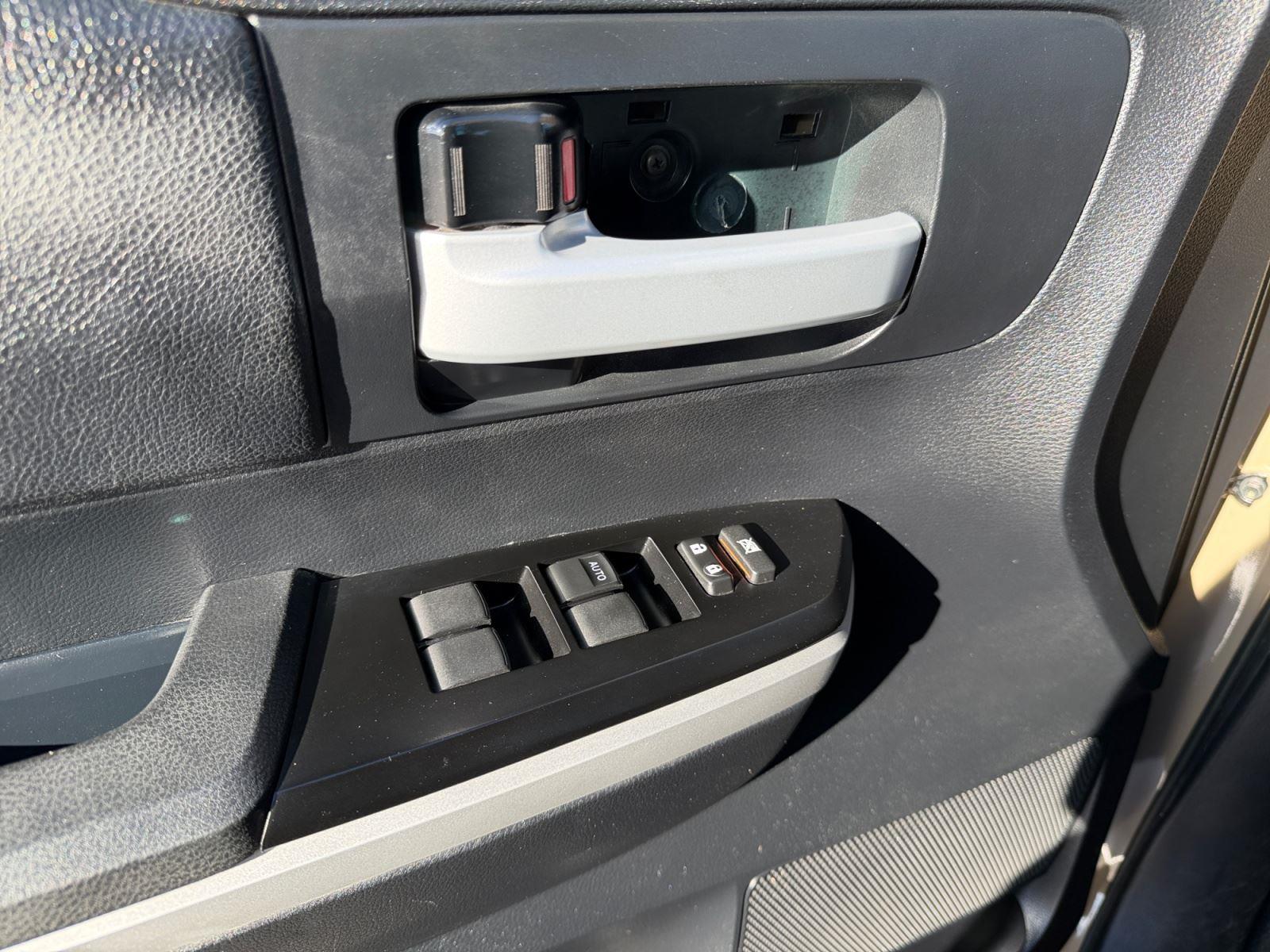 2017 Toyota Tundra SR5 - Photo 37