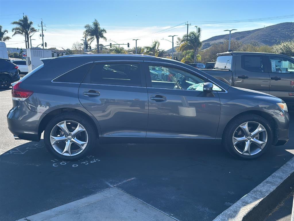 2013 Toyota Venza LE photo 4