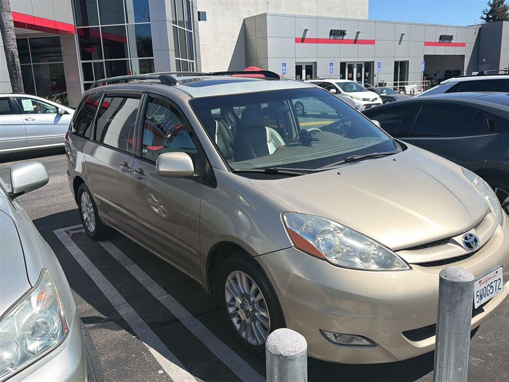 Used 2007 Toyota Sienna XLE with VIN 5TDZK22CX7S000745 for sale in San Luis Obispo, CA