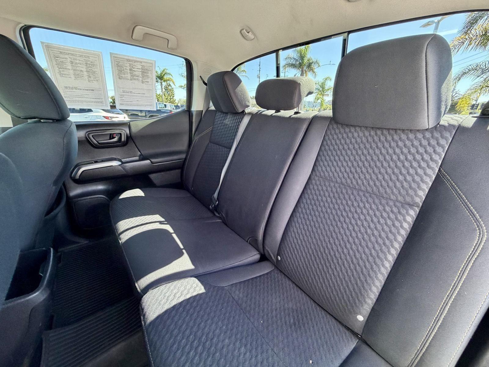 2022 Toyota Tacoma SR5 - Photo 30