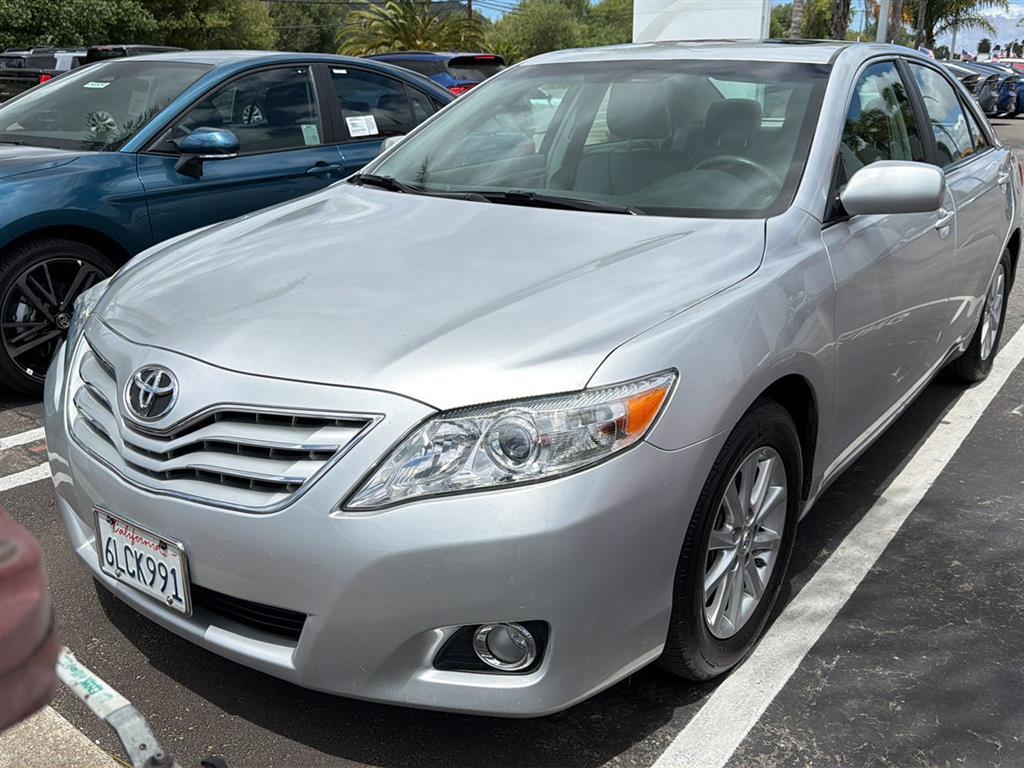 2010 Toyota Camry 2.5 Auto XLE's photo