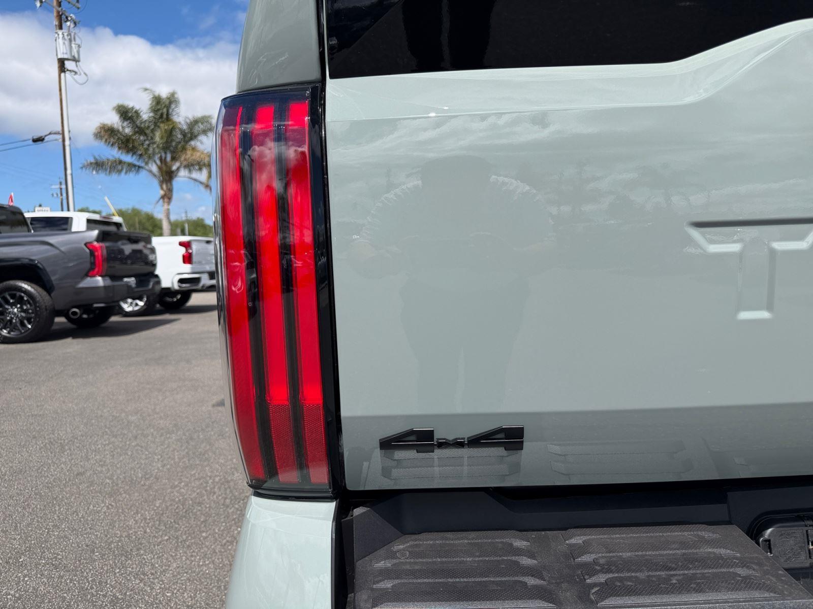 2026 Toyota Tundra Platinum - Photo 29