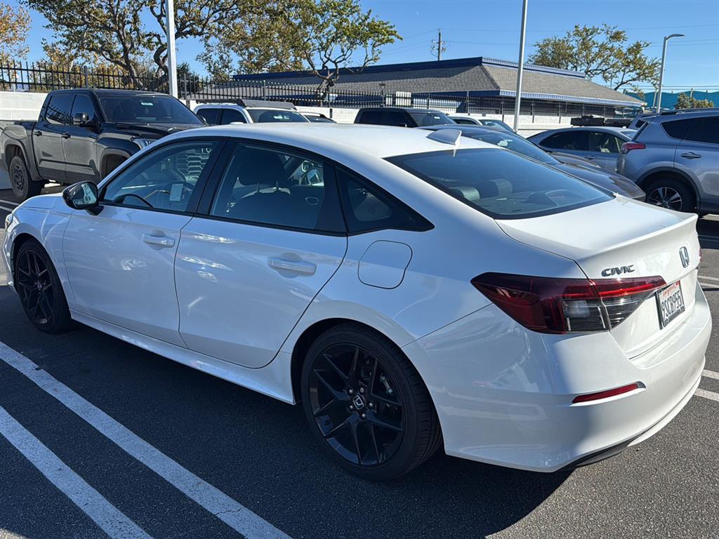 2025 Honda Civic Sport photo 2