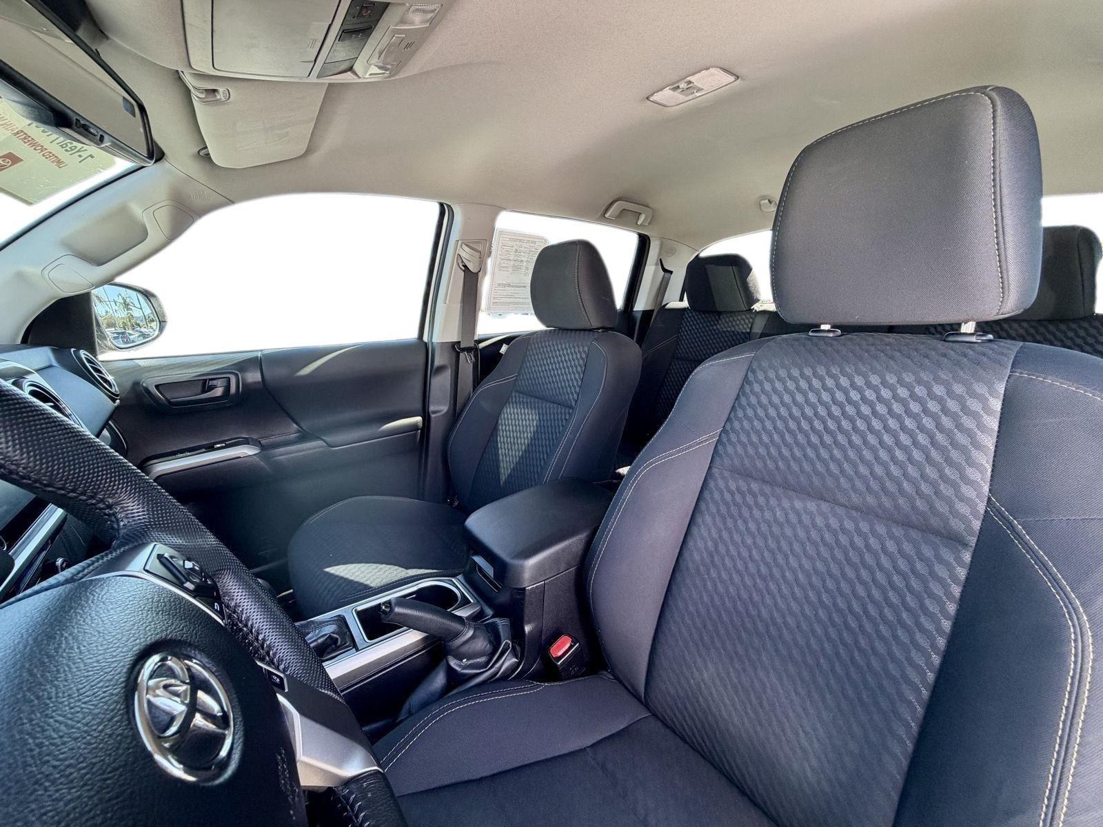 2022 Toyota Tacoma SR5 - Photo 13