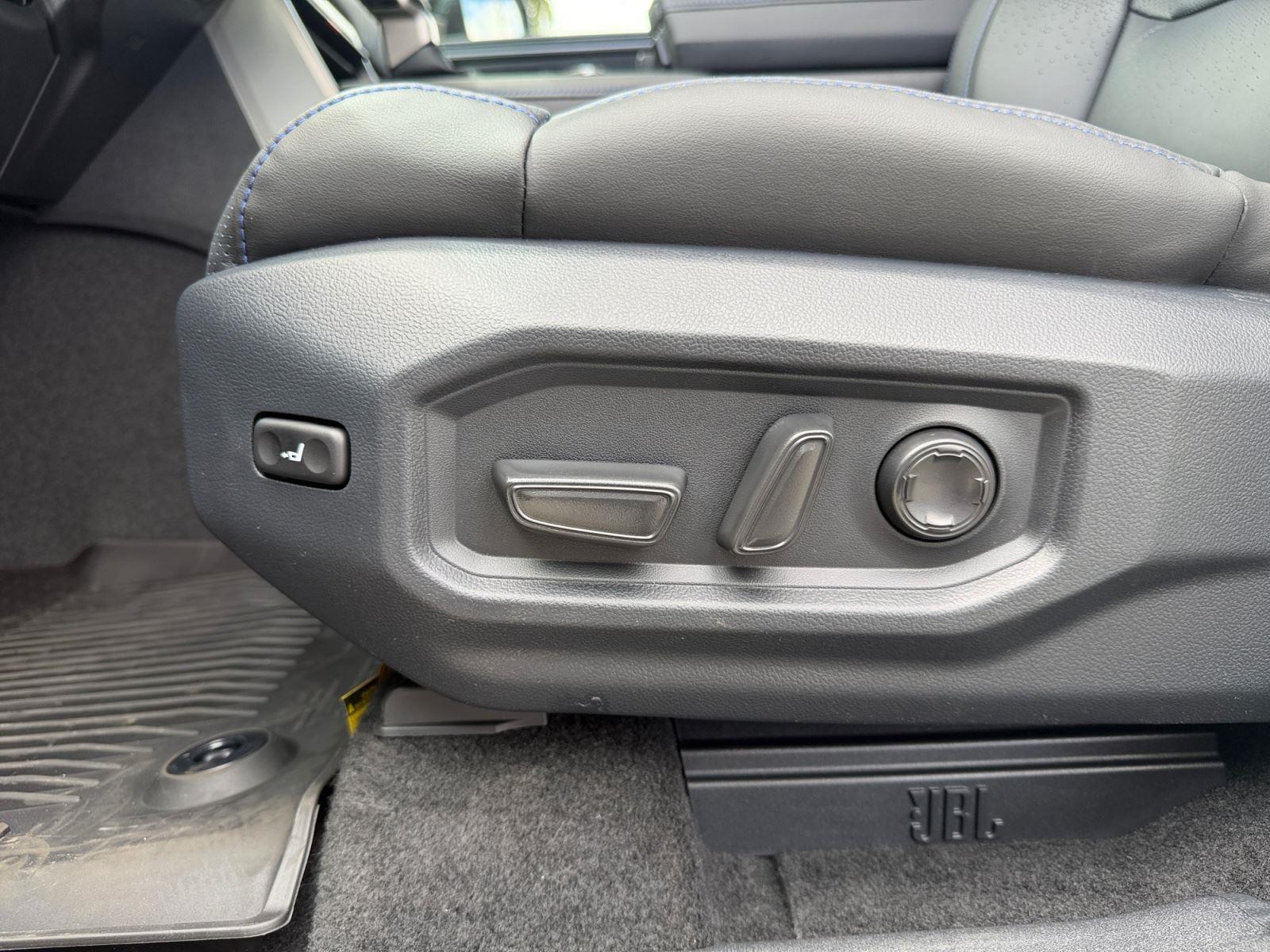 2026 Toyota Tundra Platinum - Photo 31