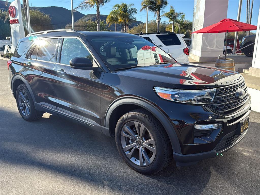 2022 Ford Explorer XLT's photo