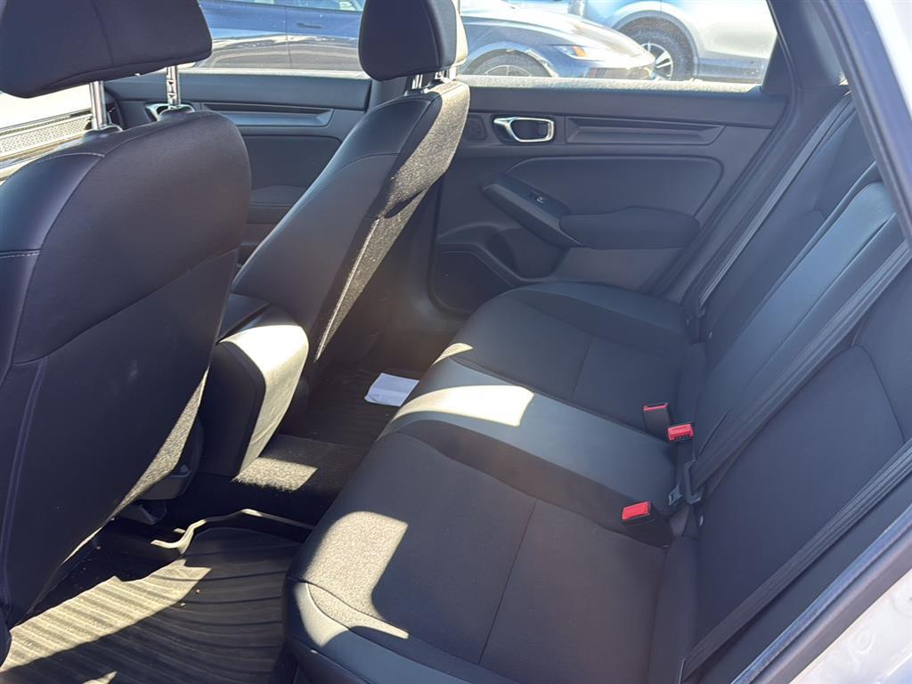 2025 Honda Civic Sport photo 4