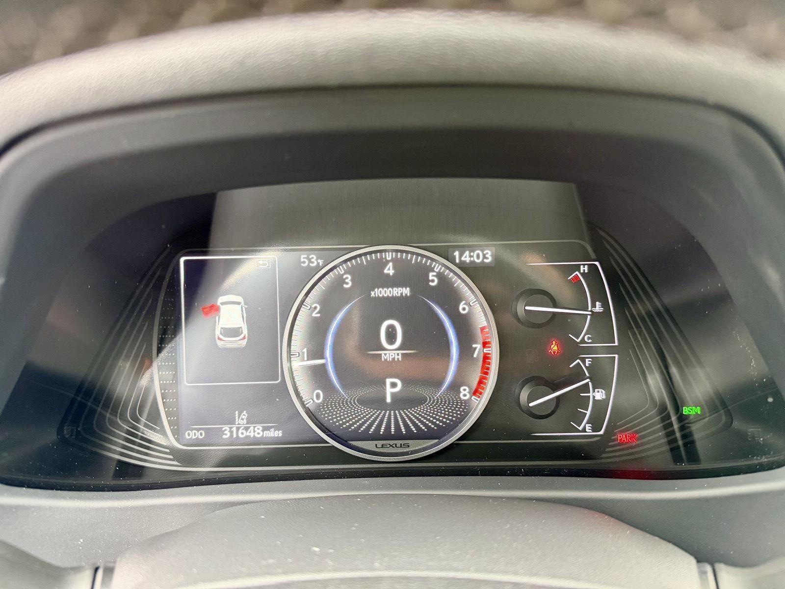 2021 Lexus UX 200 - Photo 16