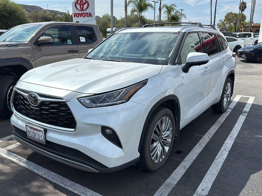 2023 Toyota Highlander SUV 