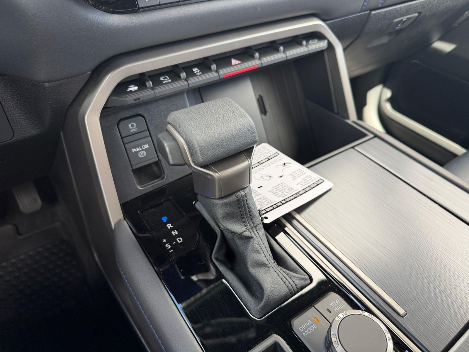 2026 Toyota Tundra Platinum - Photo 14