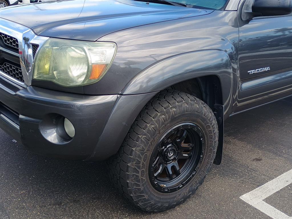 2011 Toyota Tacoma's photo
