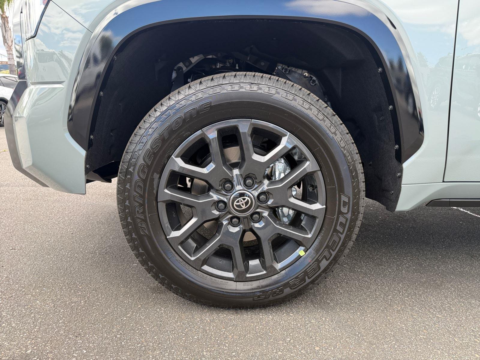 2026 Toyota Tundra Platinum - Photo 9