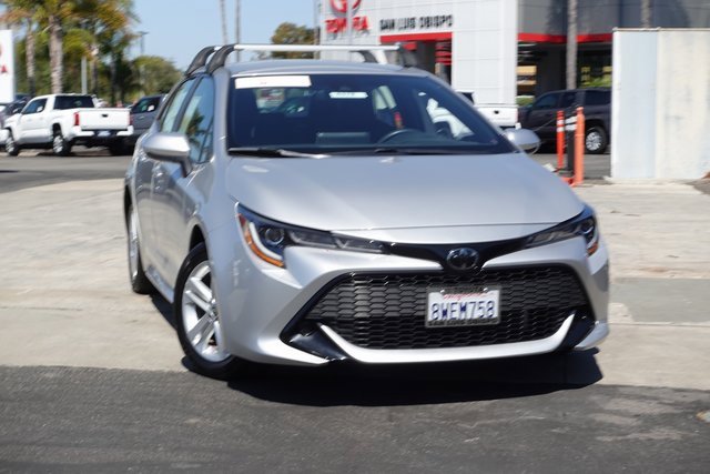 2021 Toyota Corolla SE photo 2