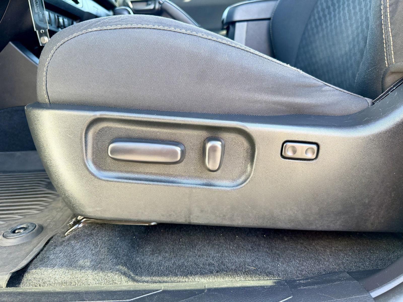 2022 Toyota Tacoma SR5 - Photo 12