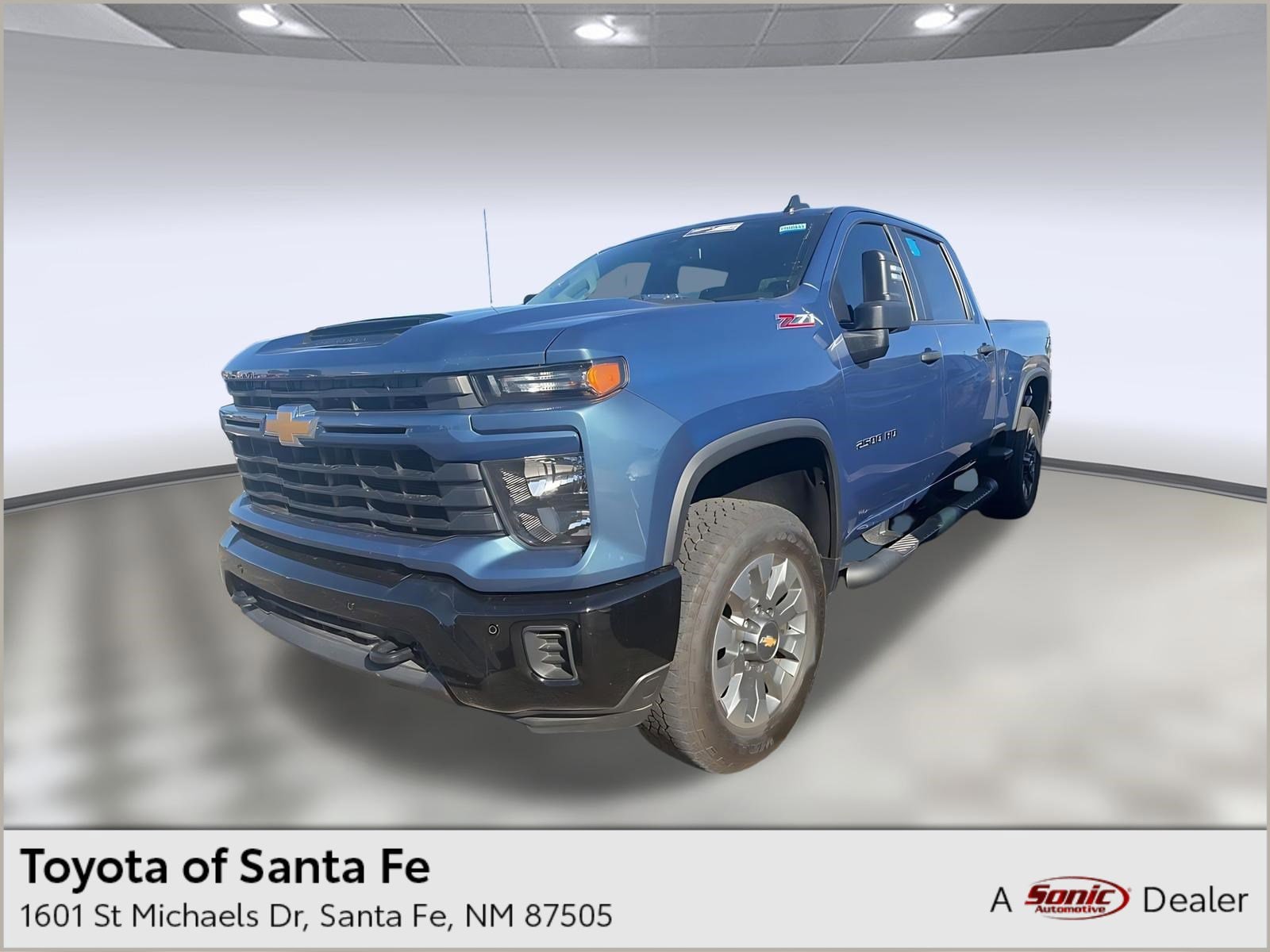 2025 Chevrolet Silverado HD Custom 4WD Crew Cab Standard Box's photo