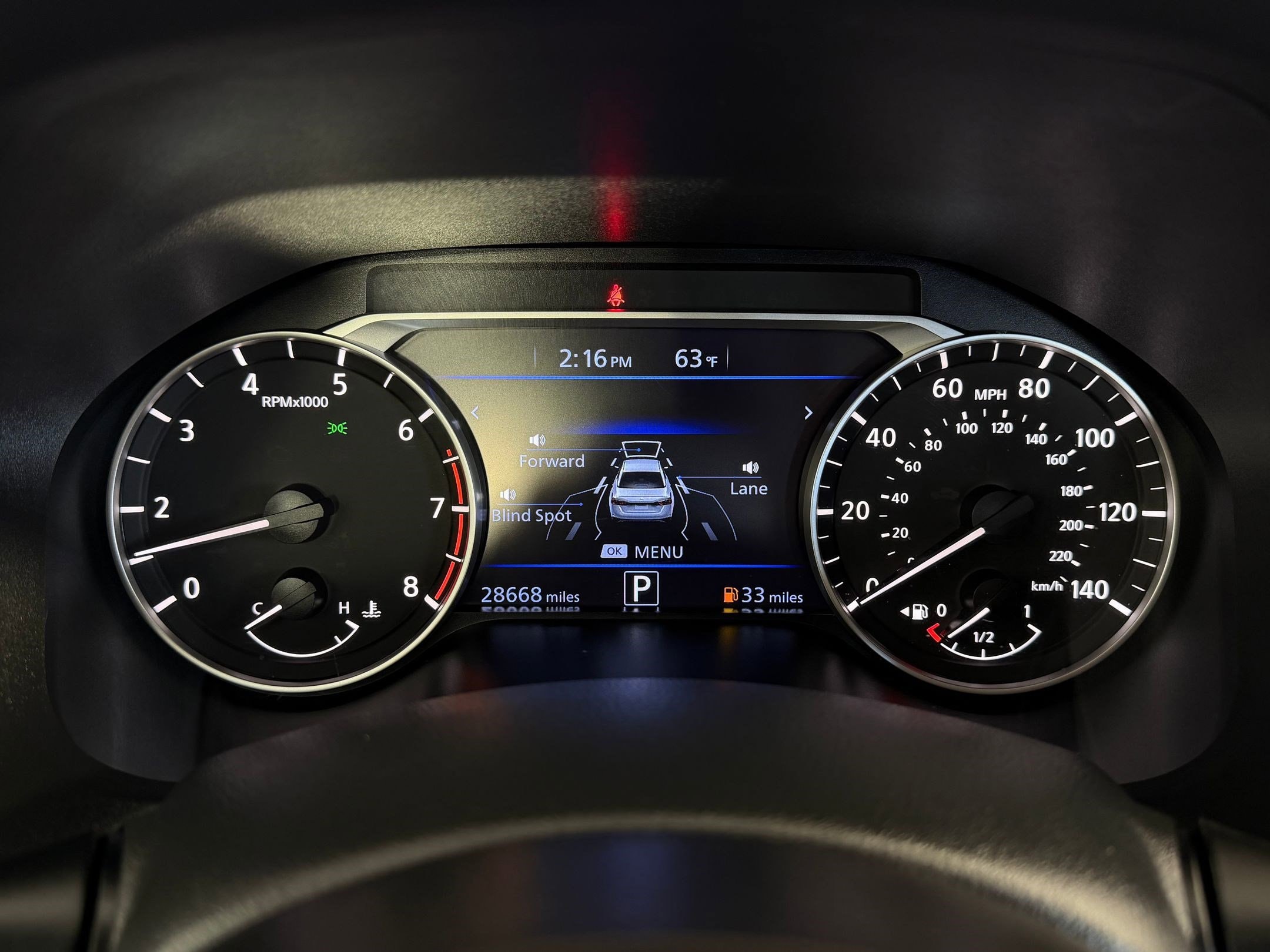 2025 Nissan Altima SV - Photo 17