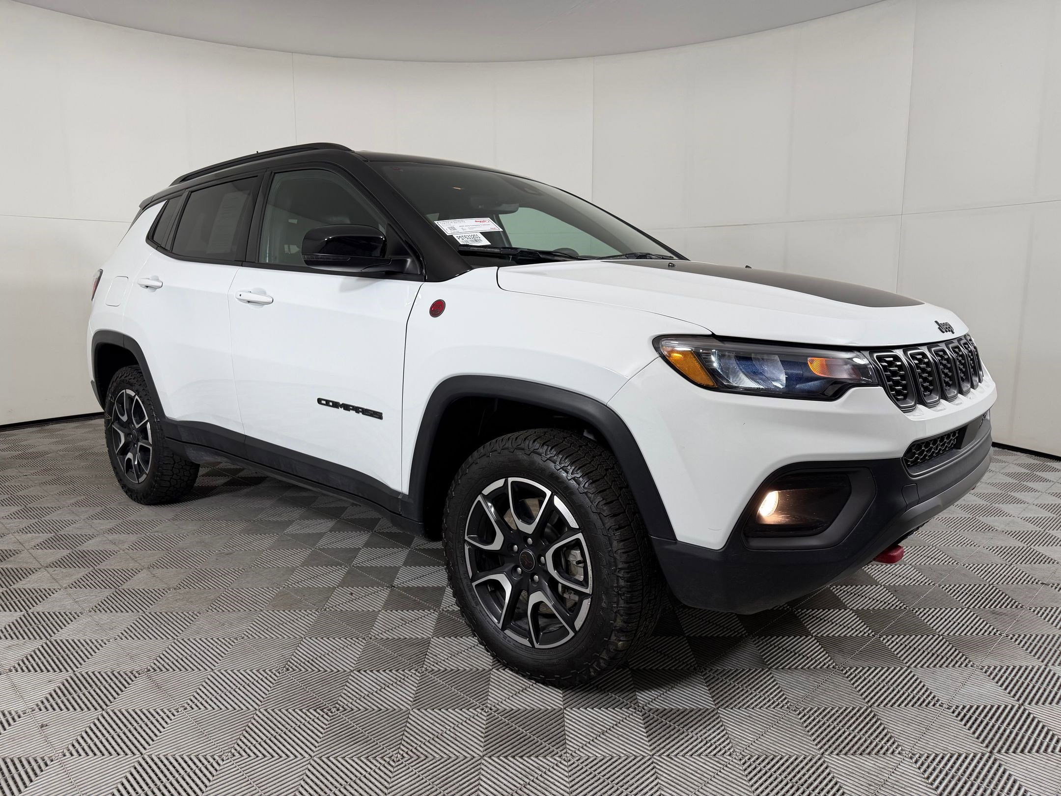 2025 Jeep Compass Trailhawk - Photo 6