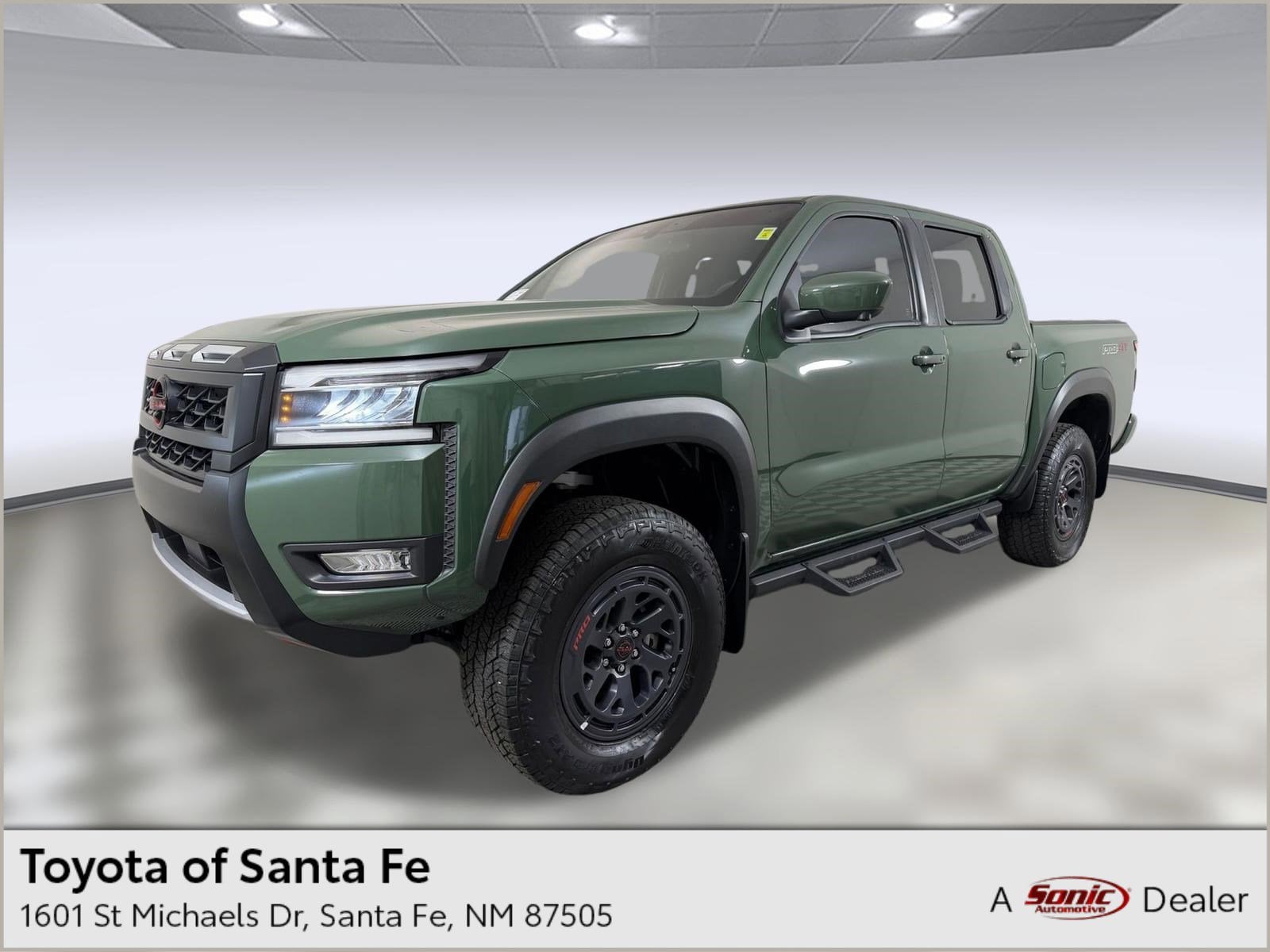 Frontier PRO-4X Truck Crew Cab