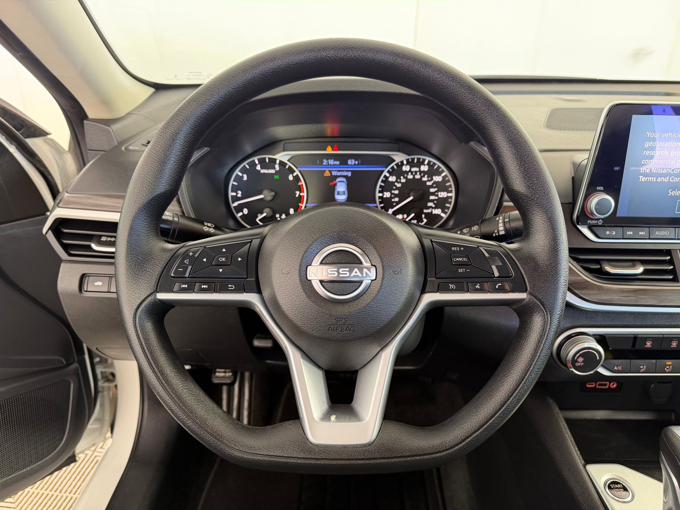 2025 Nissan Altima SV - Photo 14