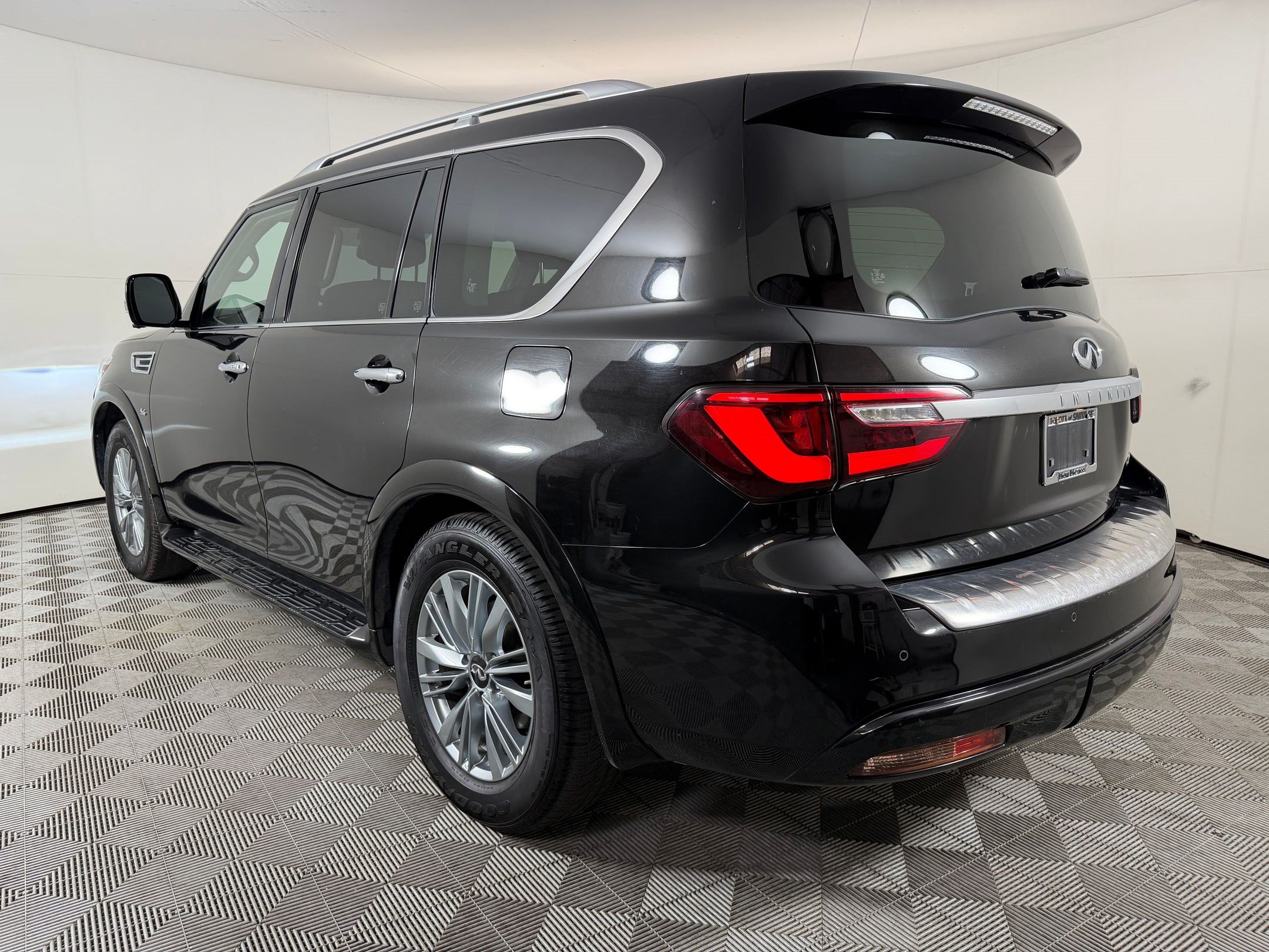 QX80 LUXE LUXE AWD