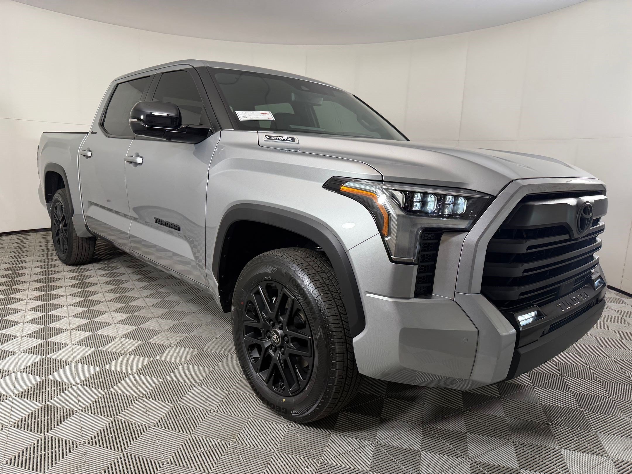 2026 Toyota Tundra Limited - Photo 7