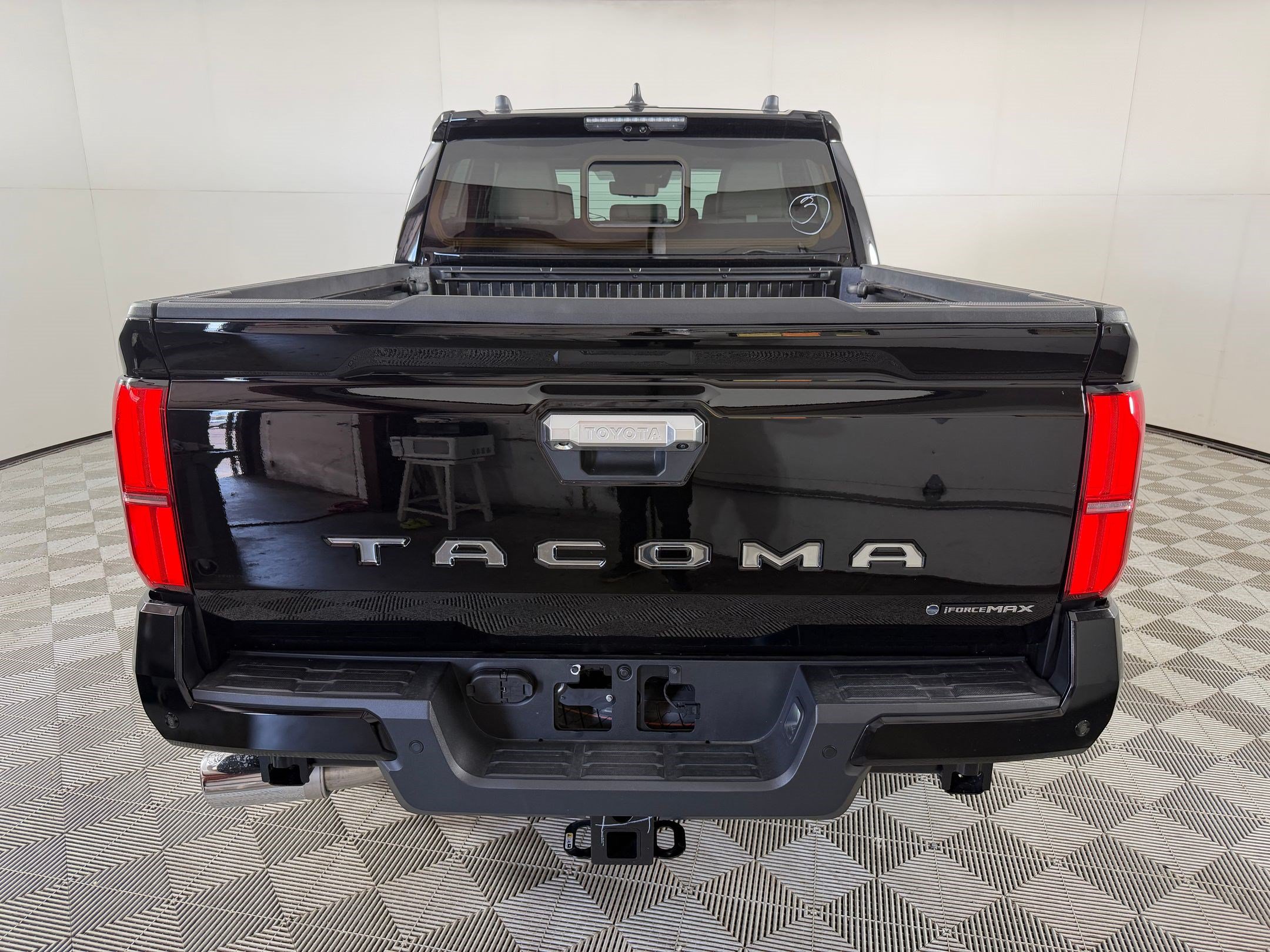 2026 Toyota Tacoma Limited - Photo 10