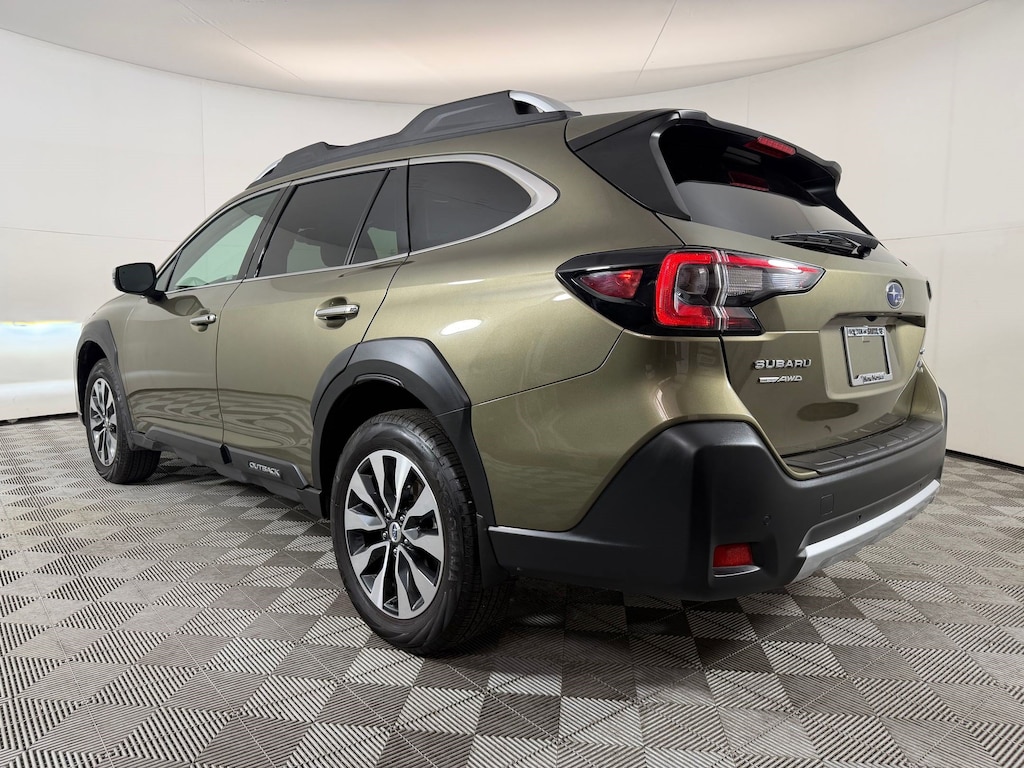 Used 2025 Subaru Outback Touring XT SUV