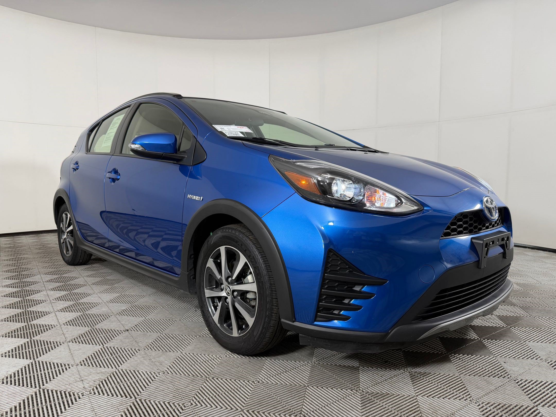 Prius C One One