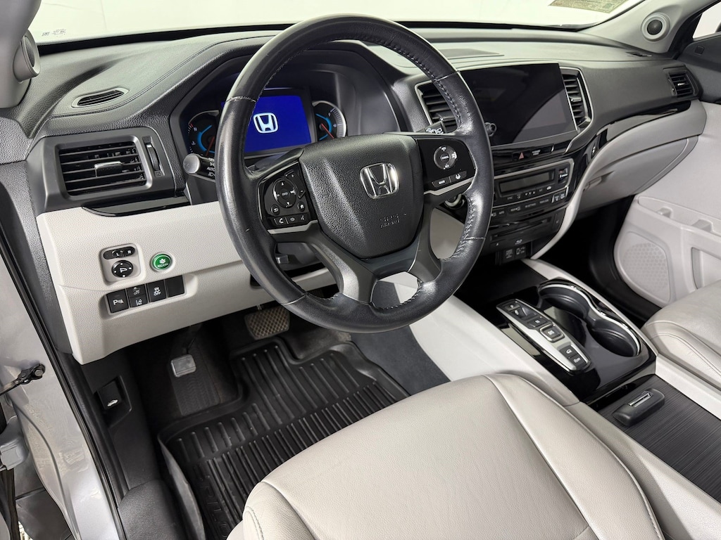Used 2021 Honda Pilot Touring 8-Passenger SUV