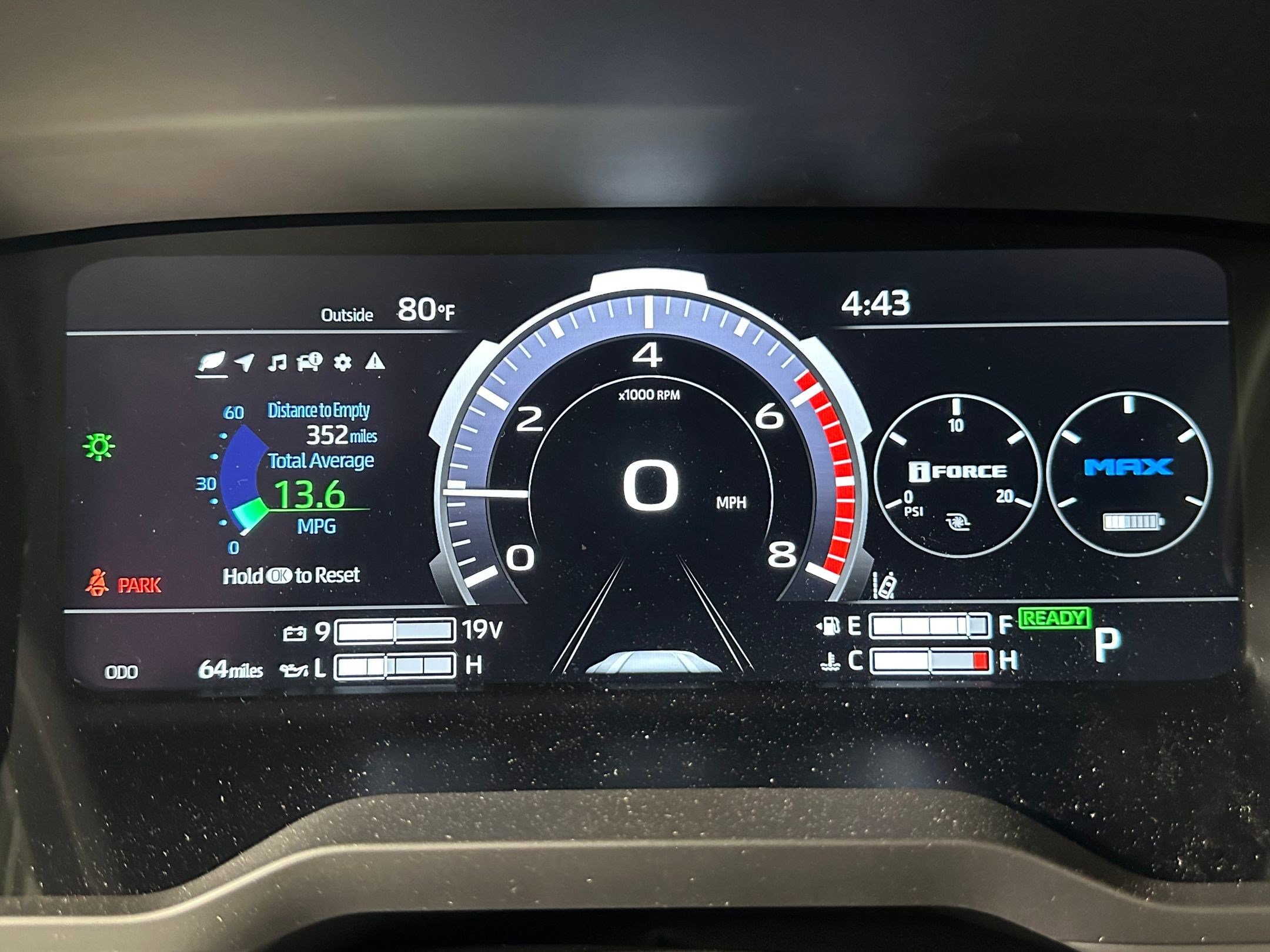 2025 Toyota Tundra Limited - Photo 20
