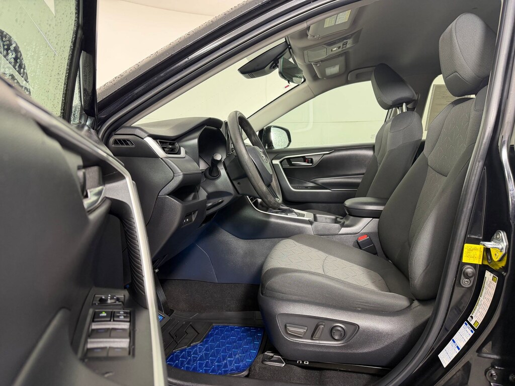 Used 2022 Toyota RAV4 XLE AWD XLE AWD