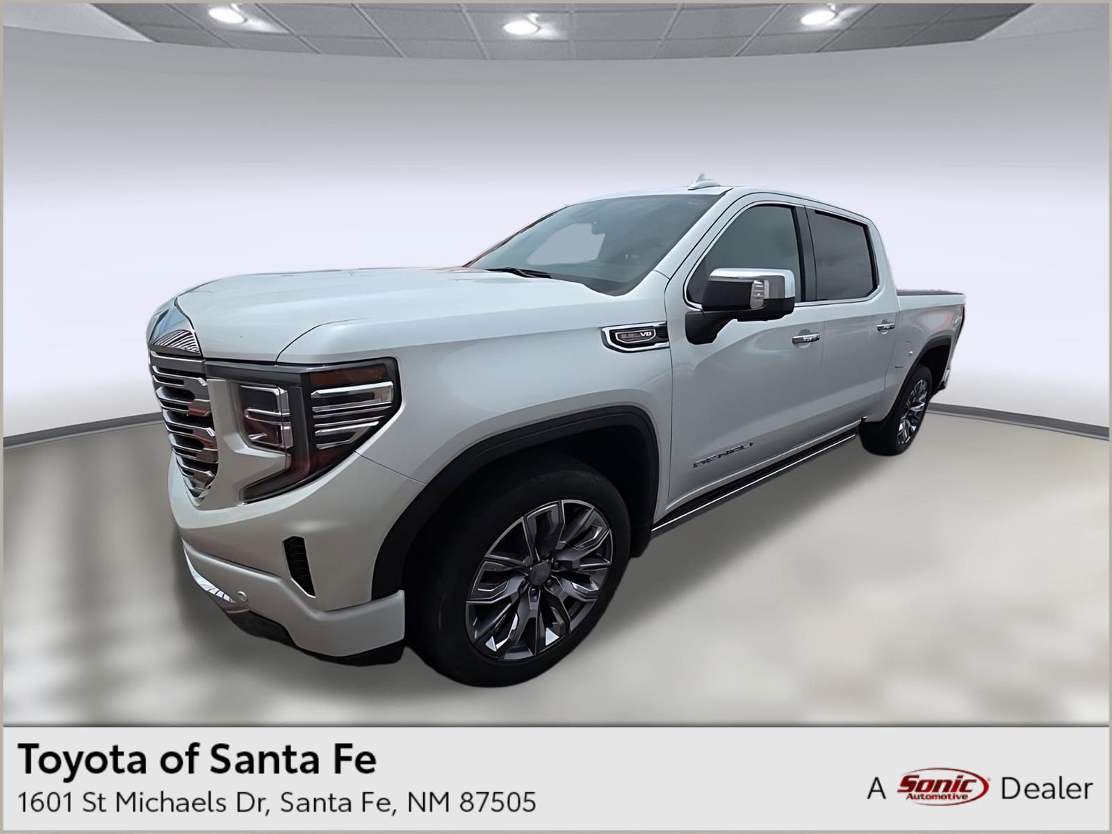 2022 GMC Sierra 4WD Crew Cab Short Box Denali's photo