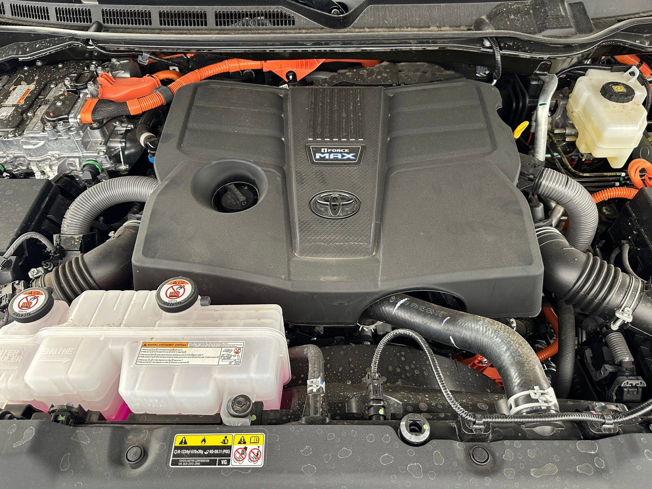 2025 Toyota Tundra Limited - Photo 32