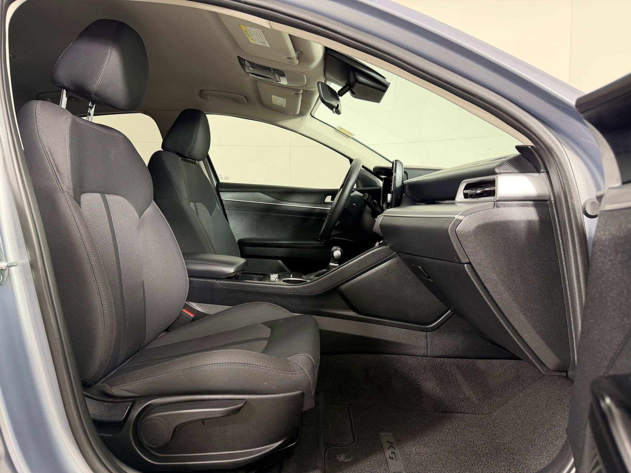 2023 Kia K5 LXS - Photo 27