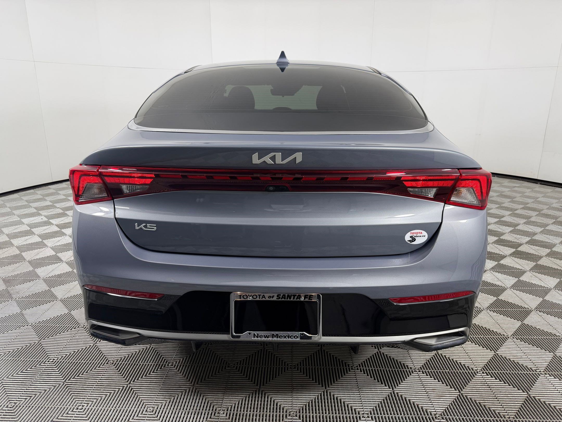 2023 Kia K5 LXS - Photo 9