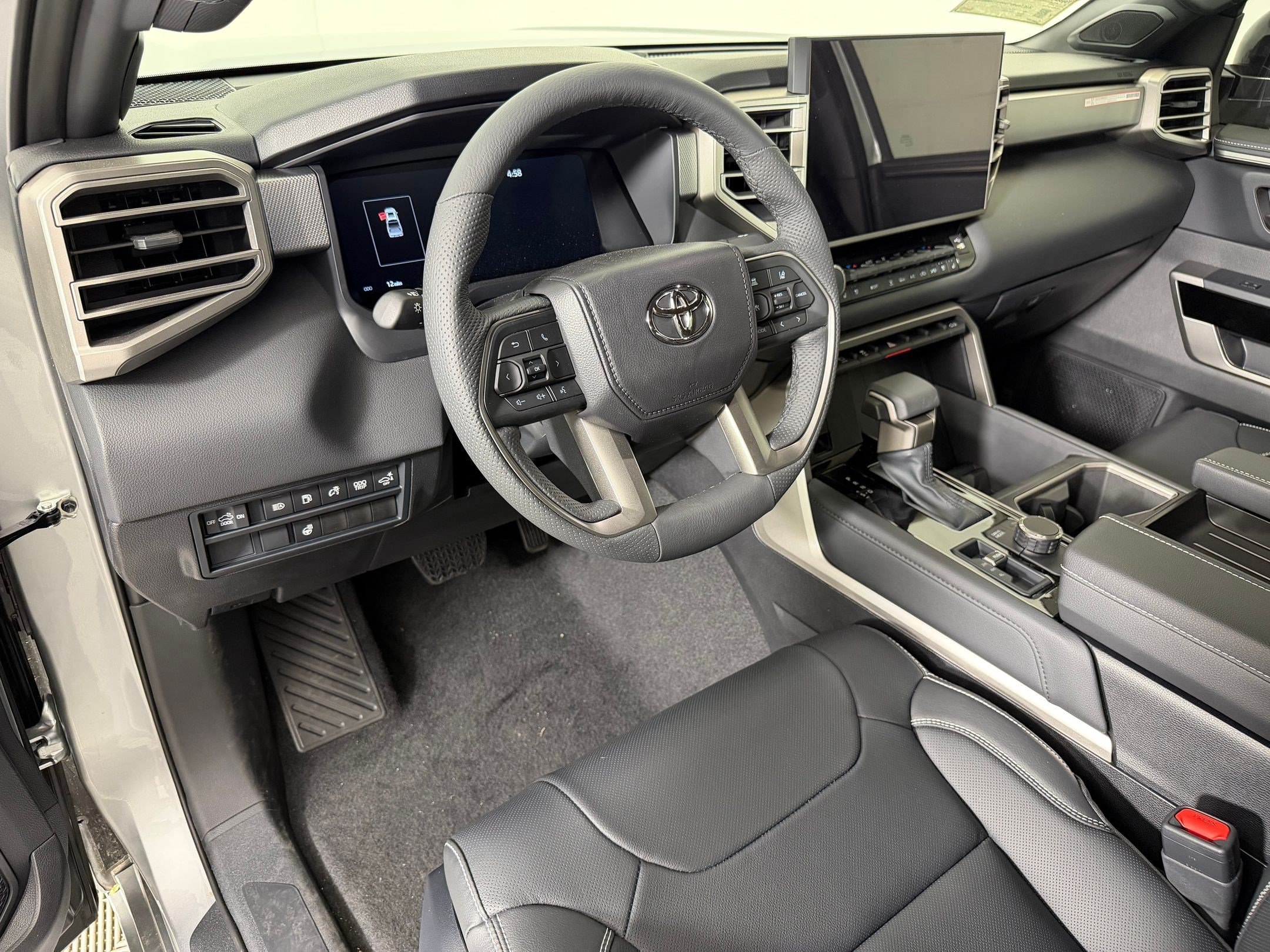 2026 Toyota Tundra Limited - Photo 4