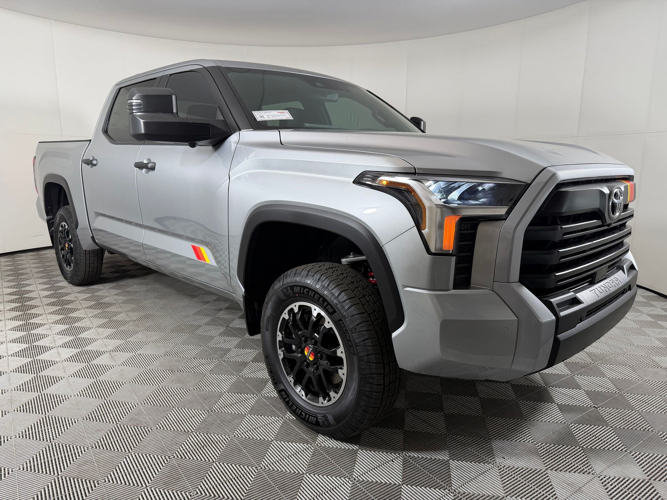 2026 Toyota Tundra SR5 - Photo 6