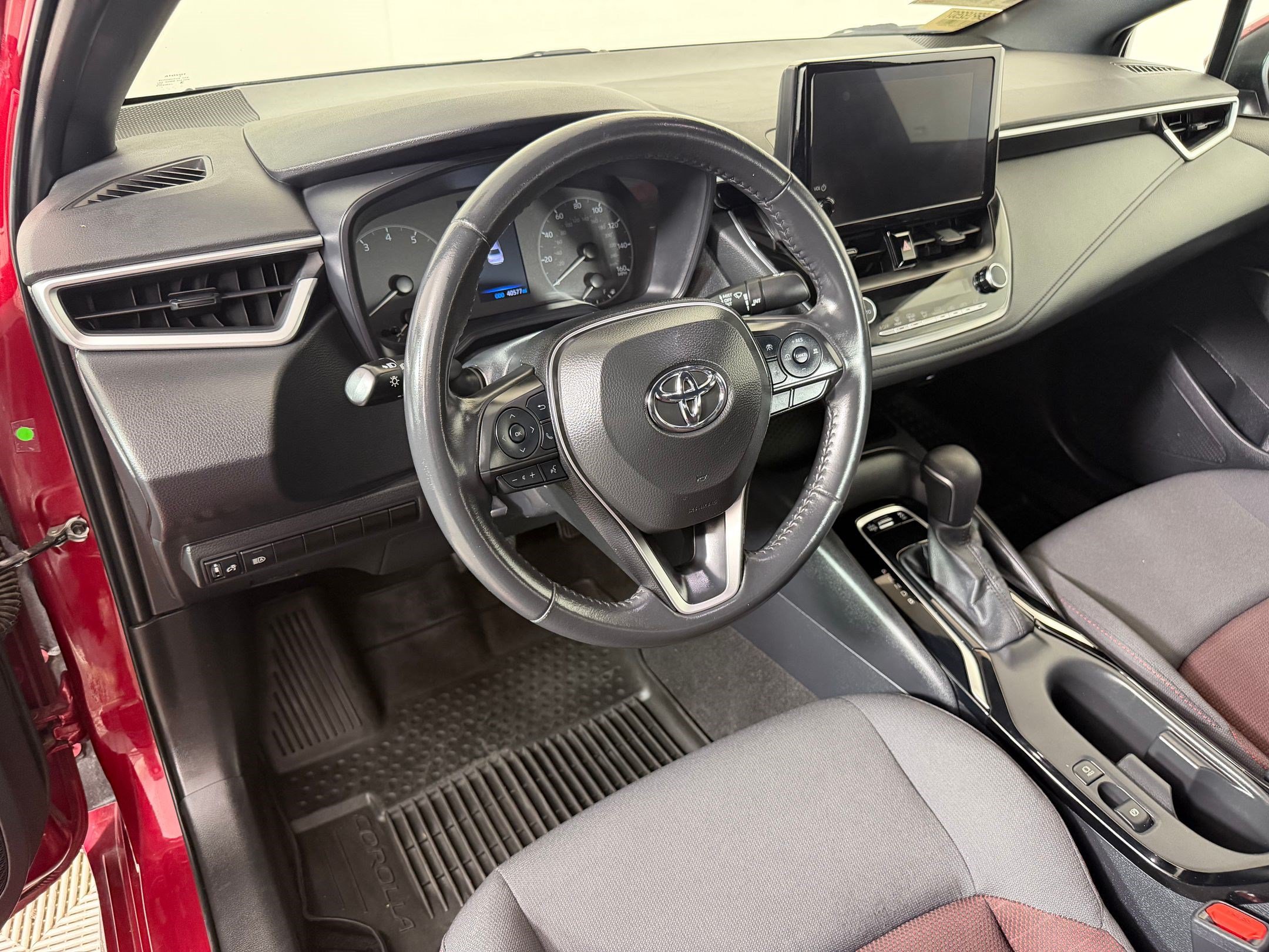 Used 2024 Toyota Corolla SE Sedan