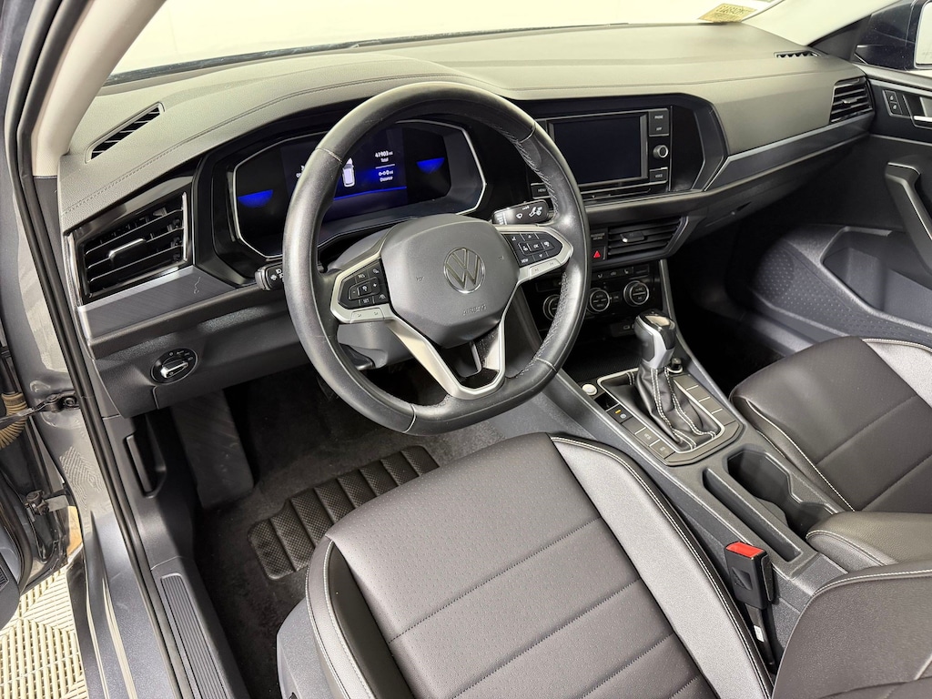 Used 2023 Volkswagen Jetta SE Sedan