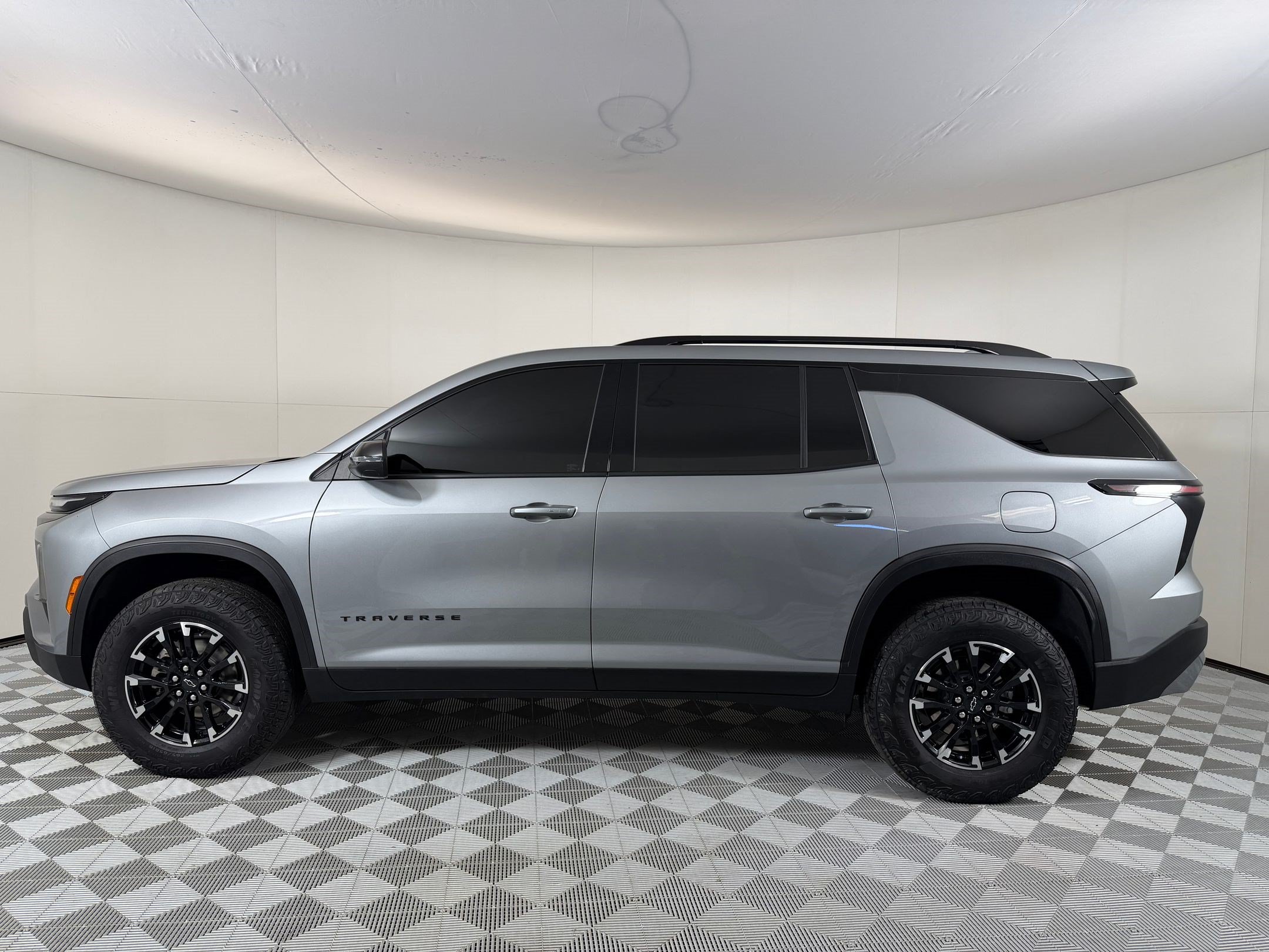 Used 2025 Chevrolet Traverse AWD Z71 SUV