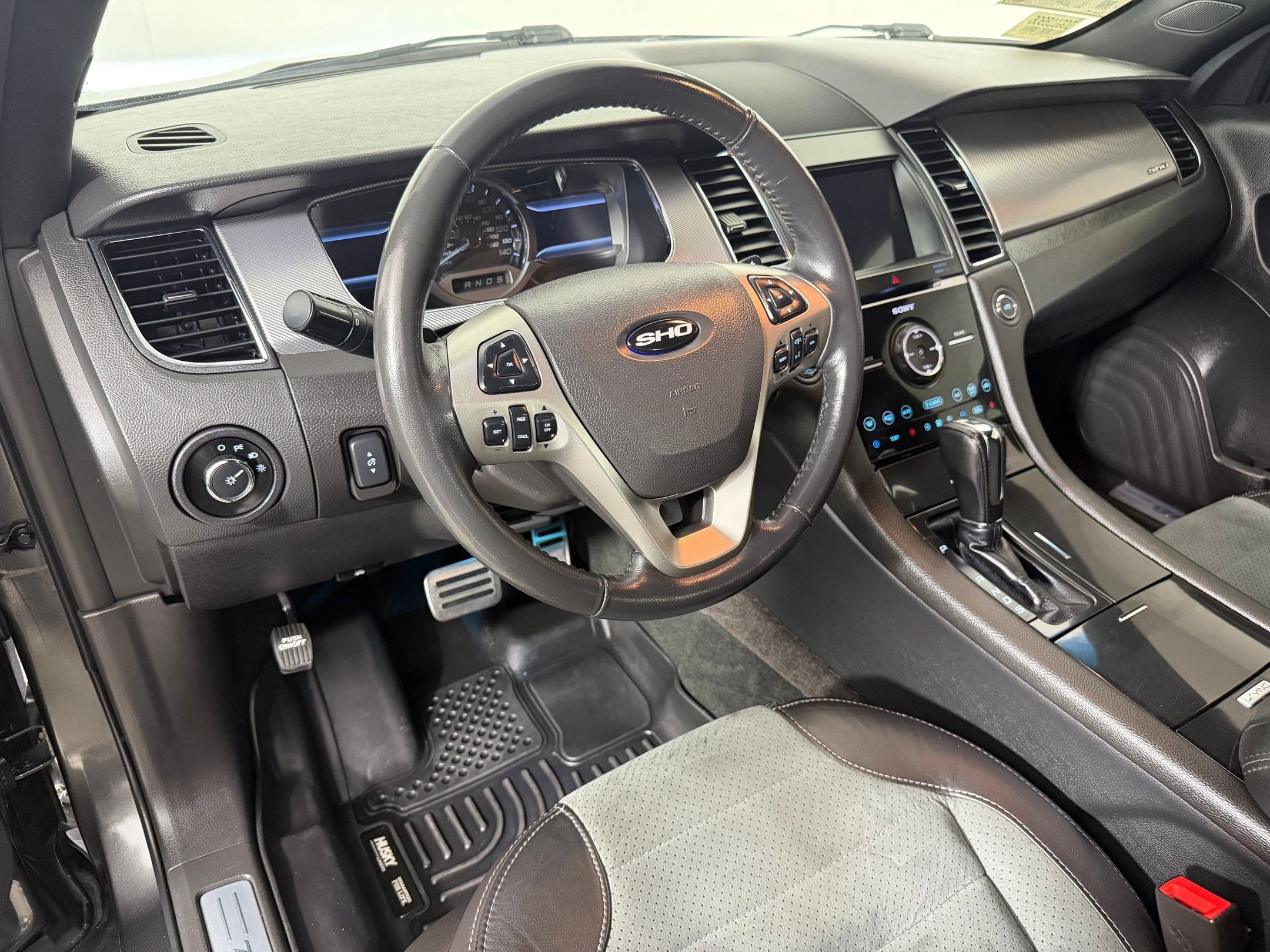 Taurus SHO Sedan