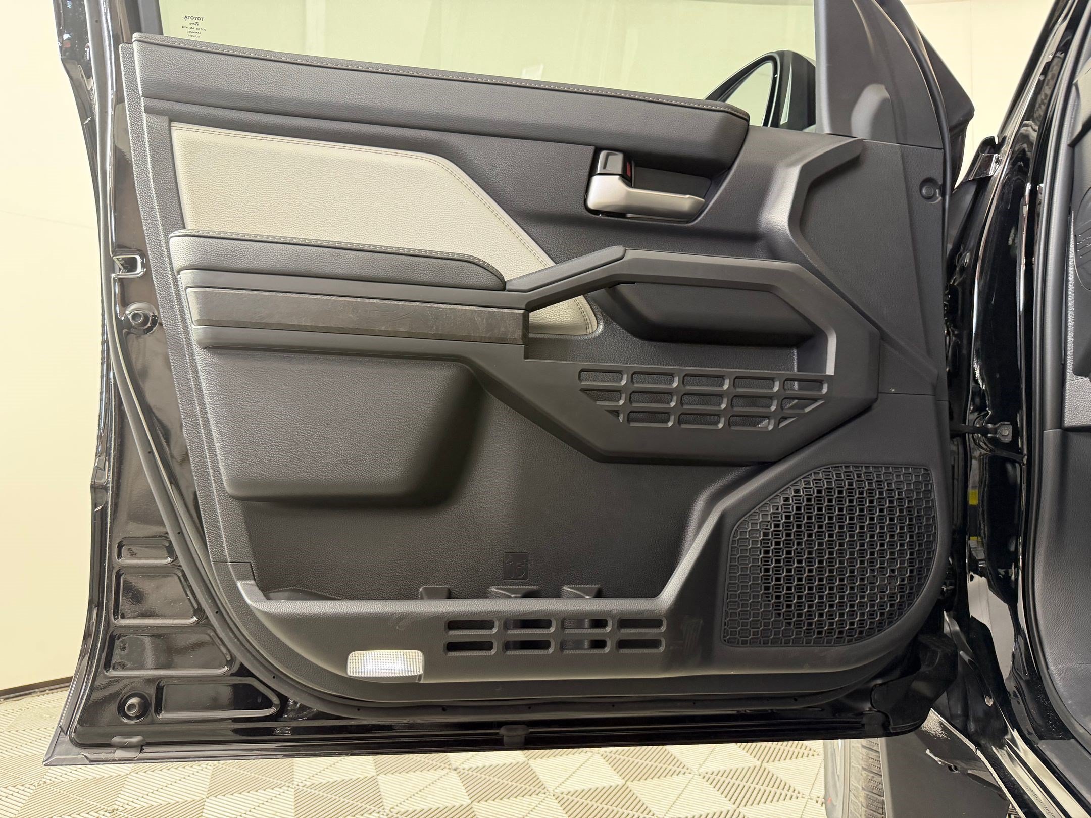2026 Toyota Tacoma Limited - Photo 25