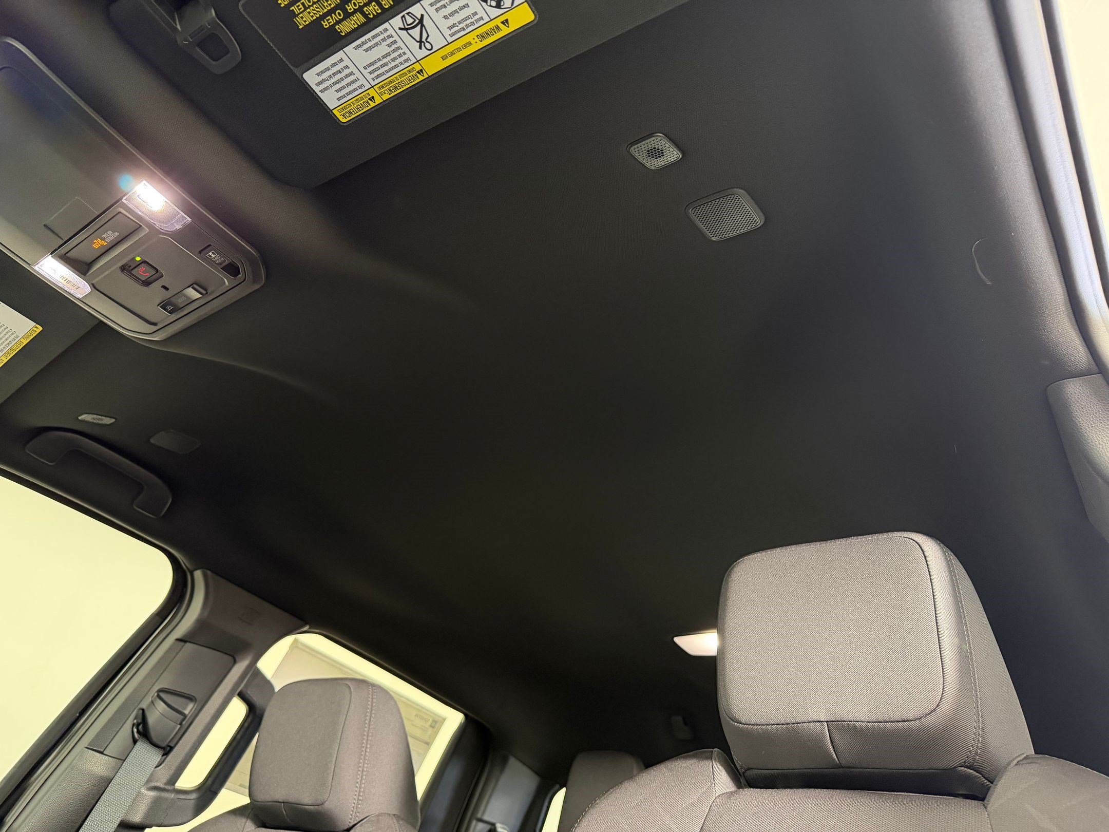 2026 Toyota Tacoma SR5 - Photo 13