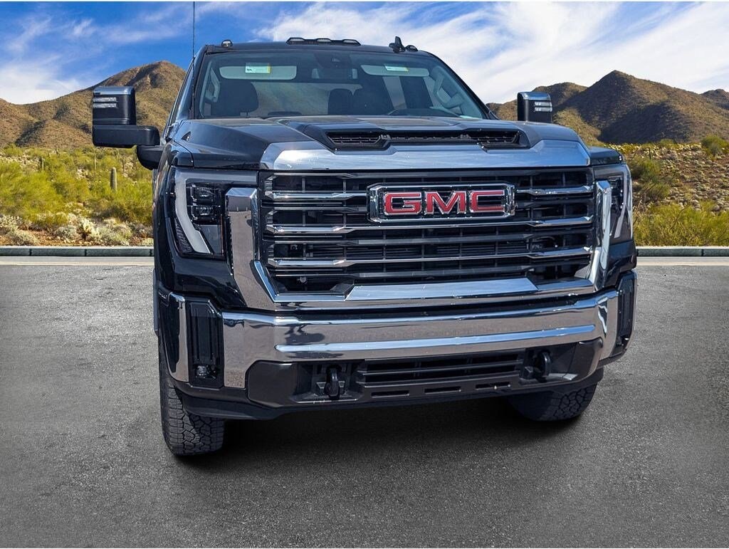 Used 2026 GMC Sierra 2500HD SLT 4WD Crew Cab 159 SLT