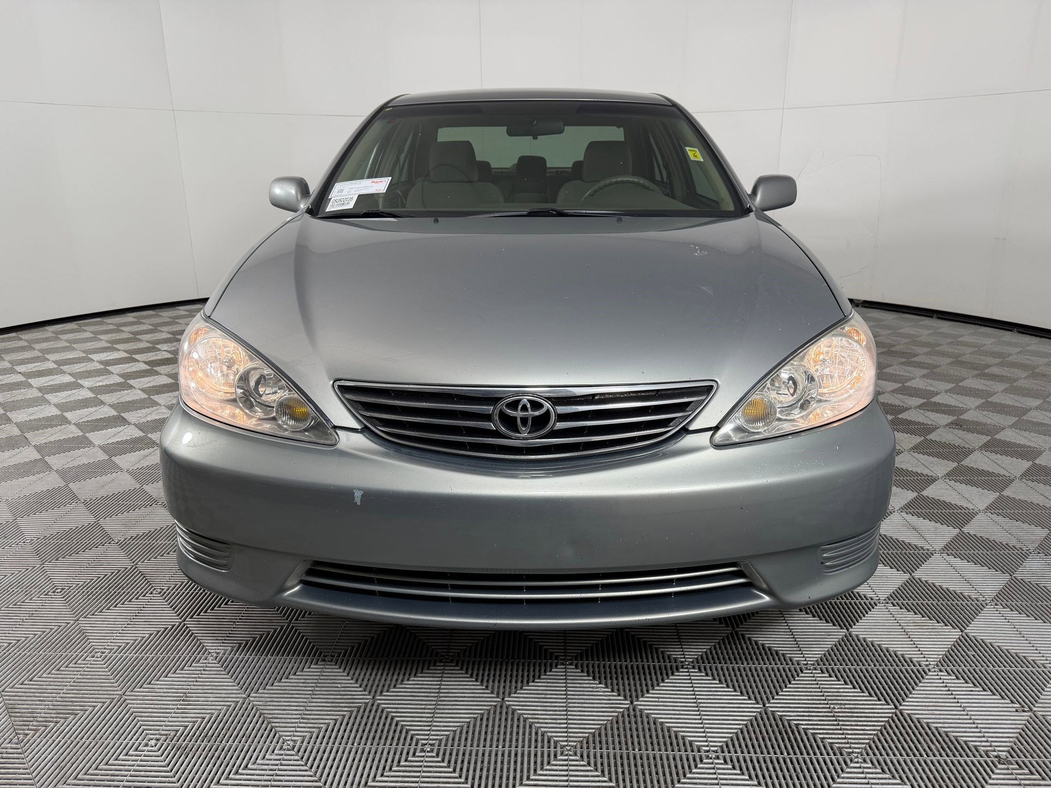 Camry LE